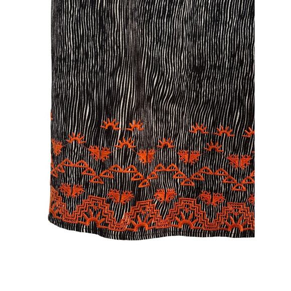 THML Women's Embroidered V-Neck Shift Mini Dress Pullover Size M Black Orange - Picture 6 of 9
